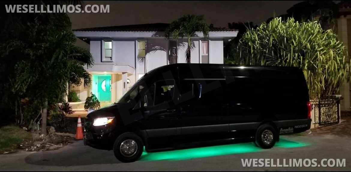 Executive Shuttle for Sale in FORT LAUDERDALE, FL - Photo 3