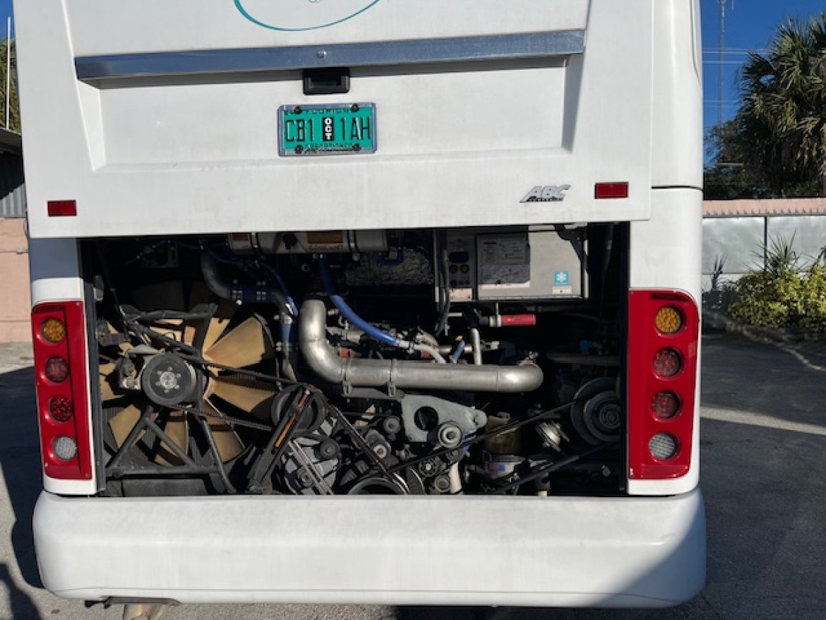 Motorcoach for Sale in West Park, FL - Photo 3