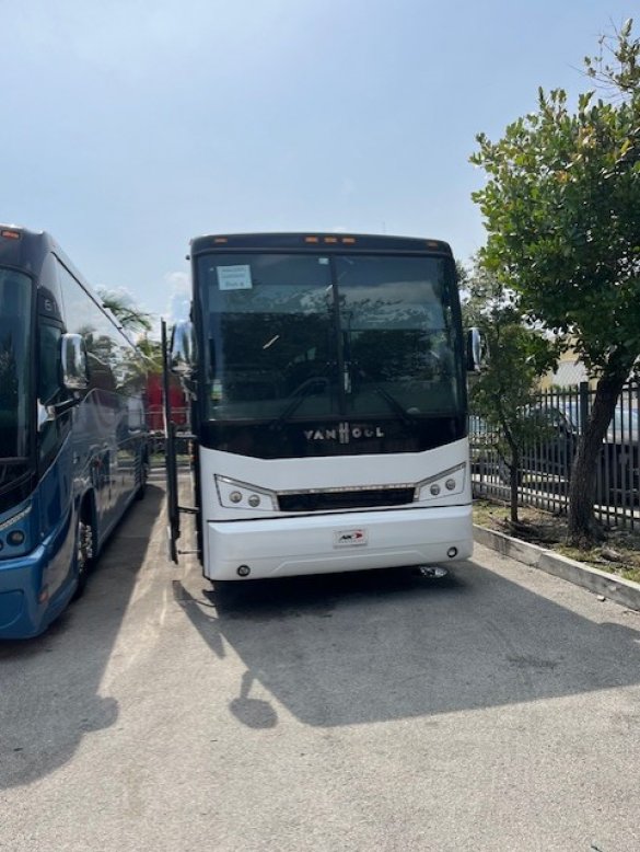 2018 Van Hool CX45 Motorcoach for Sale in WEST PARK, FL - Photo 2