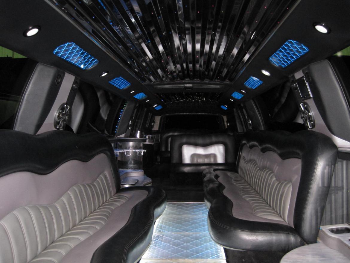 Limousine for Sale in Ozark, MO - Photo 20