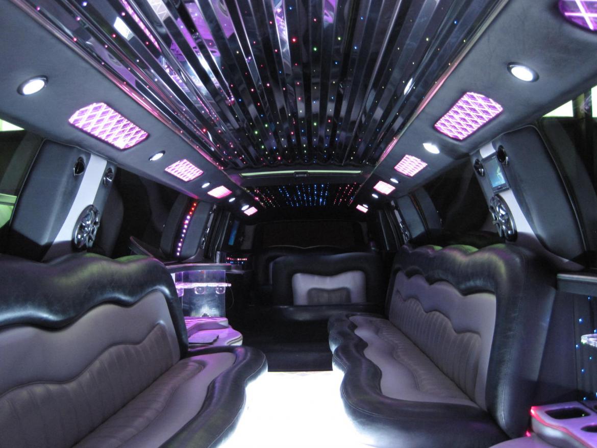 Limousine for Sale in Ozark, MO - Photo 5