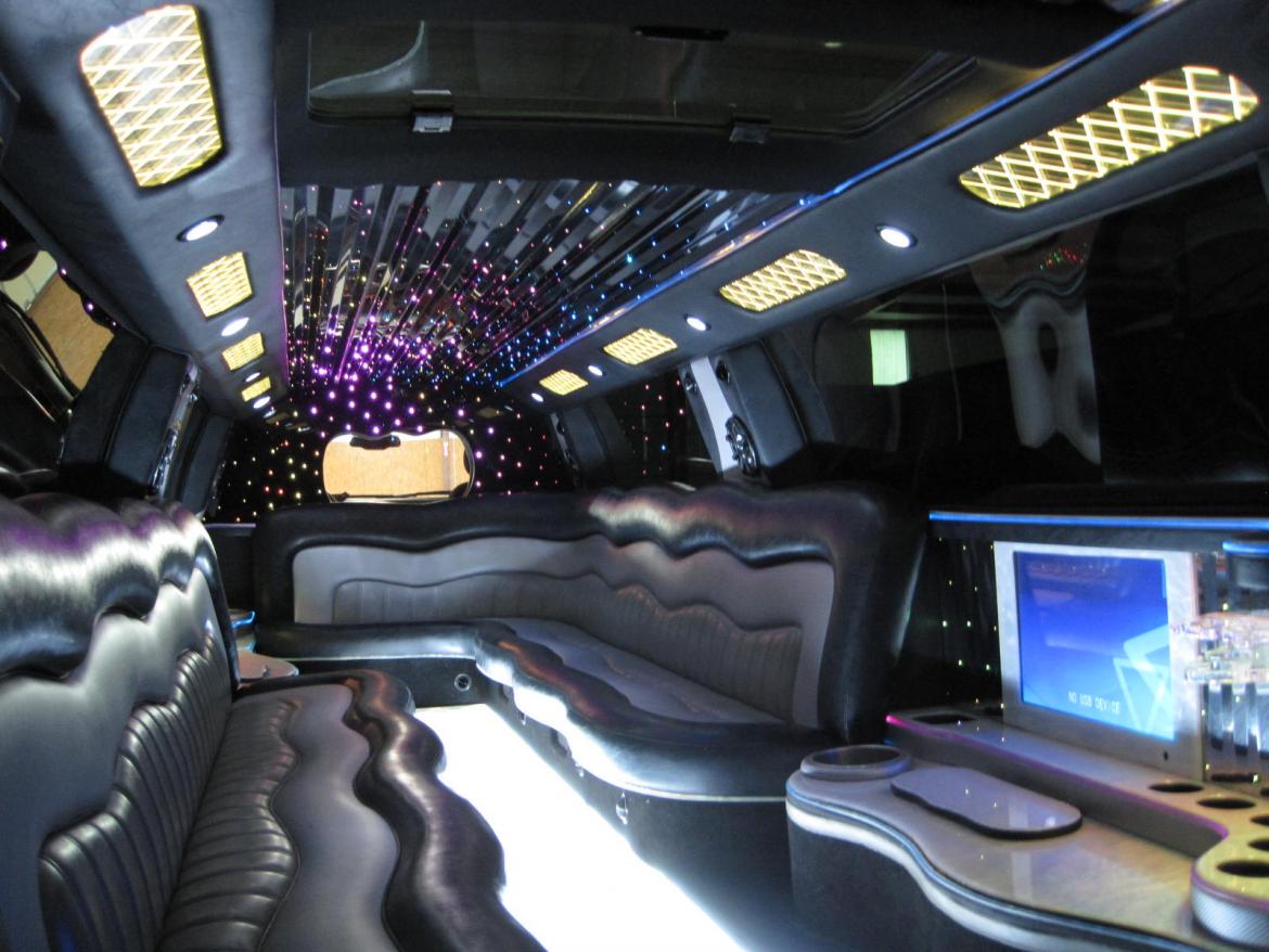 Limousine for Sale in Ozark, MO - Photo 15