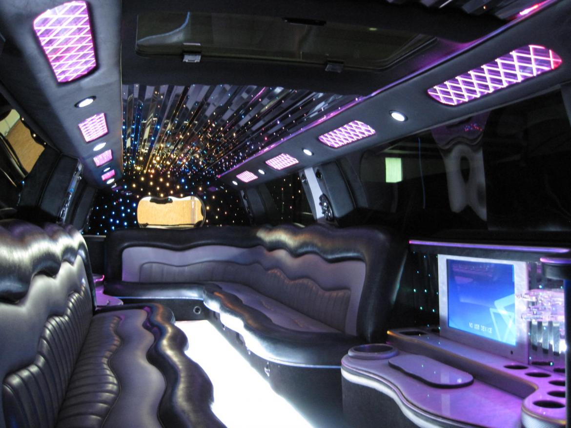 Limousine for Sale in Ozark, MO - Photo 16