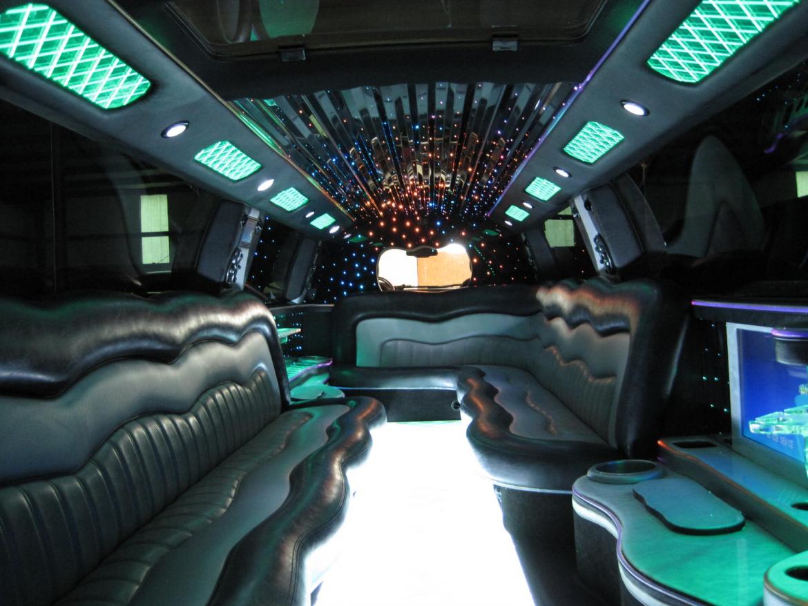 Limousine for Sale in Ozark, MO - Photo 17