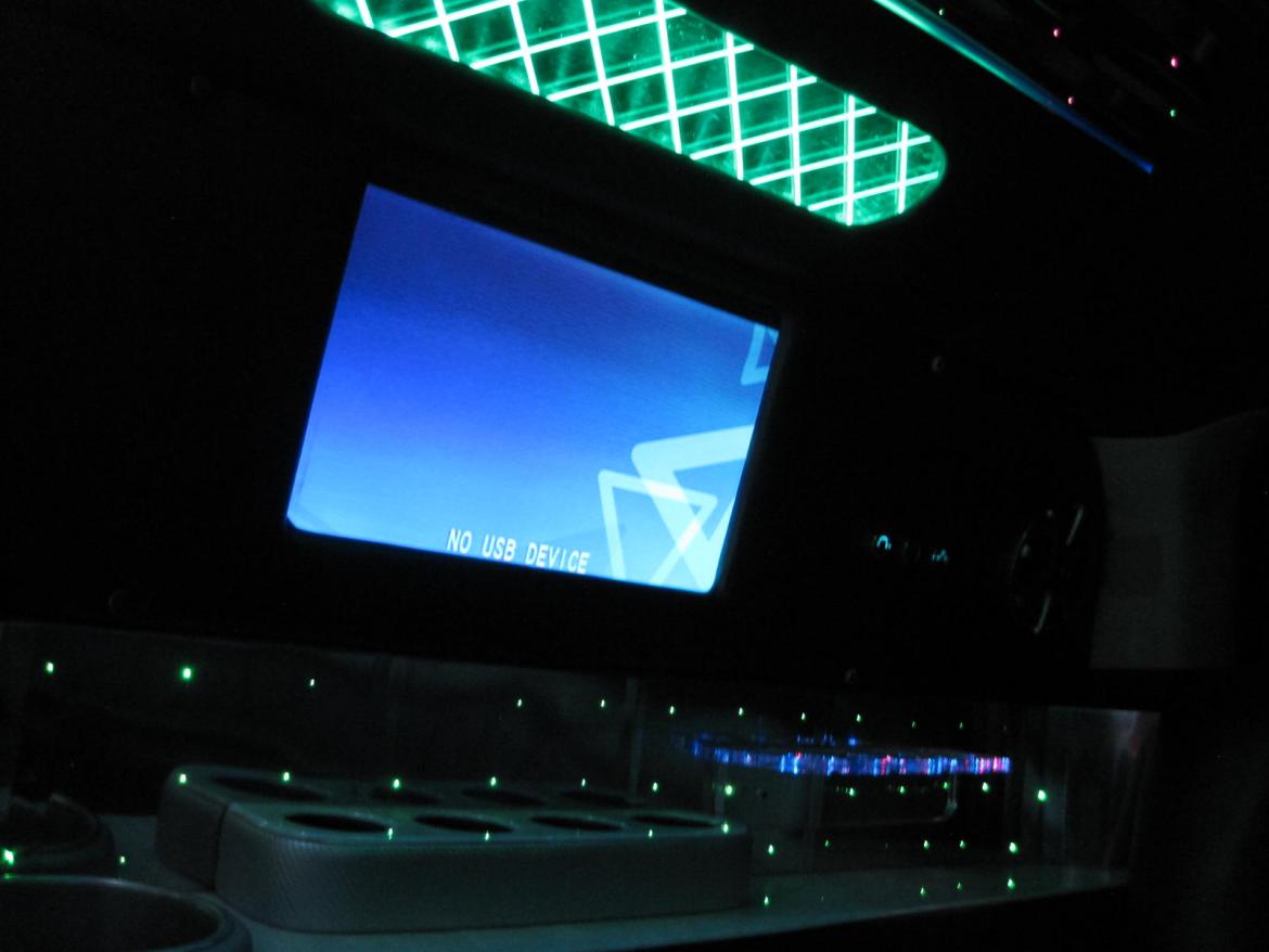 Limousine for Sale in Ozark, MO - Photo 19