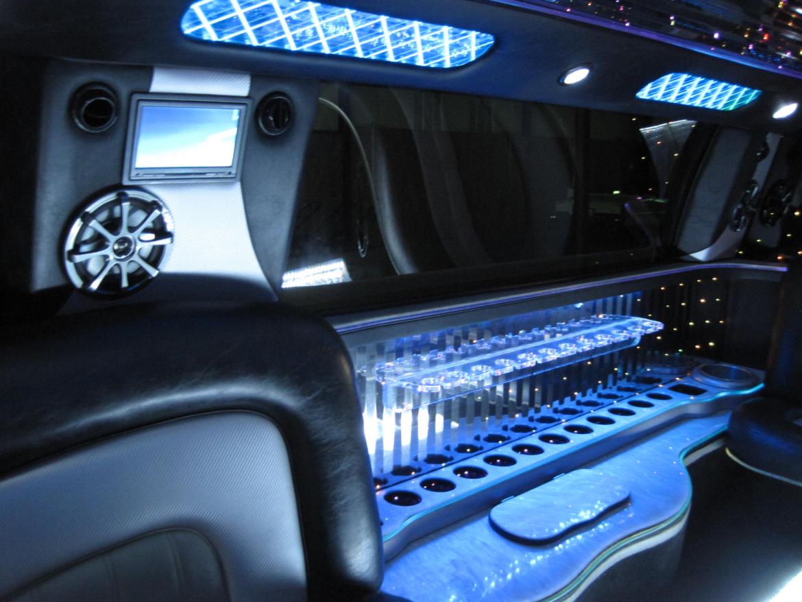 Limousine for Sale in Ozark, MO - Photo 27