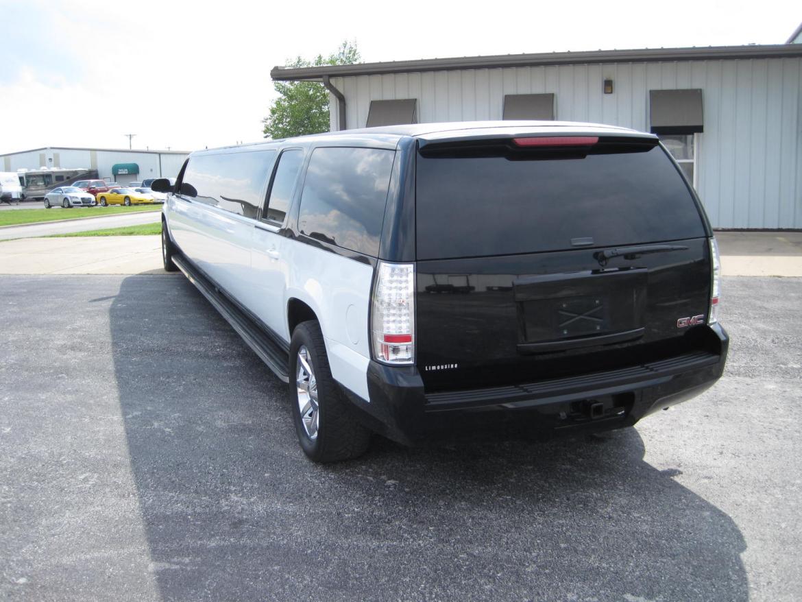 Limousine for Sale in Ozark, MO - Photo 44