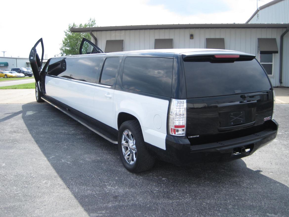 Limousine for Sale in Ozark, MO - Photo 52