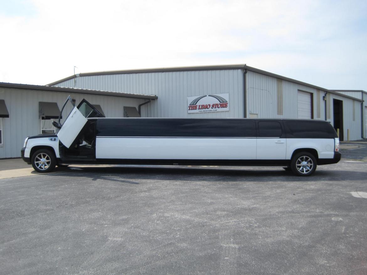 Limousine for Sale in Ozark, MO - Photo 53