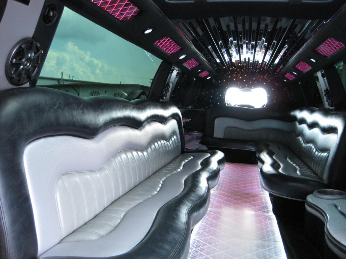 Limousine for Sale in Ozark, MO - Photo 64