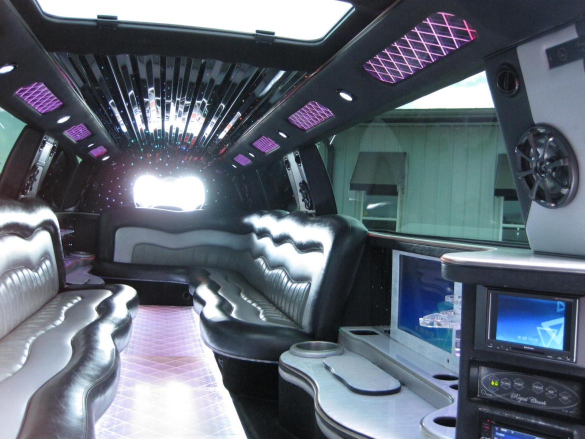 Limousine for Sale in Ozark, MO - Photo 65