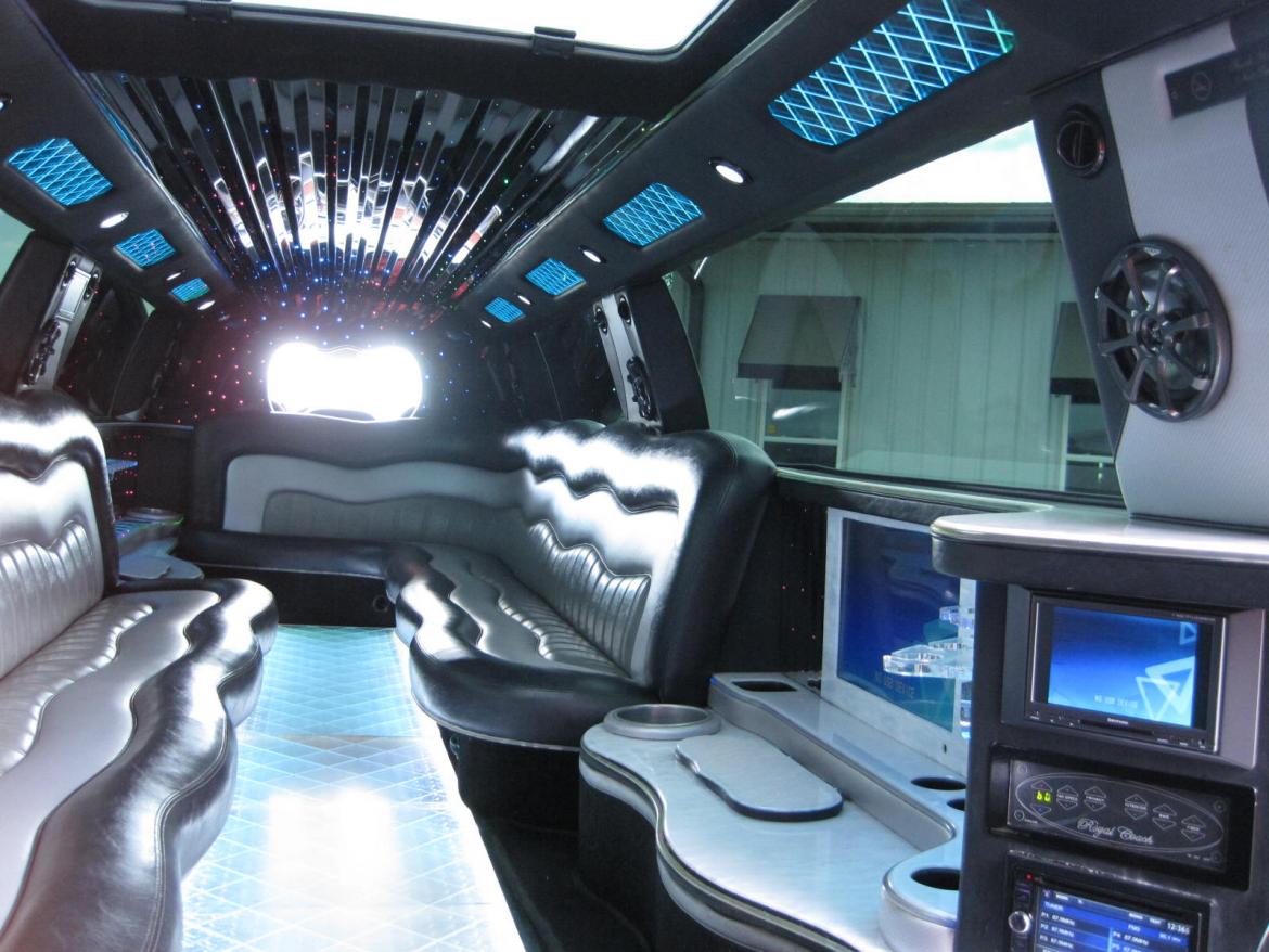 Limousine for Sale in Ozark, MO - Photo 66