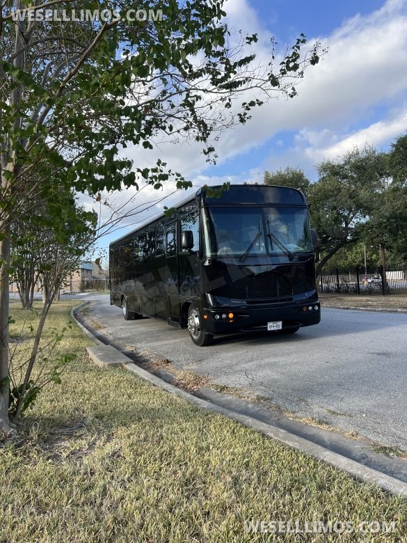 2007 Freightliner Party bus Limo Bus for Sale in houston, TX - Main Photo