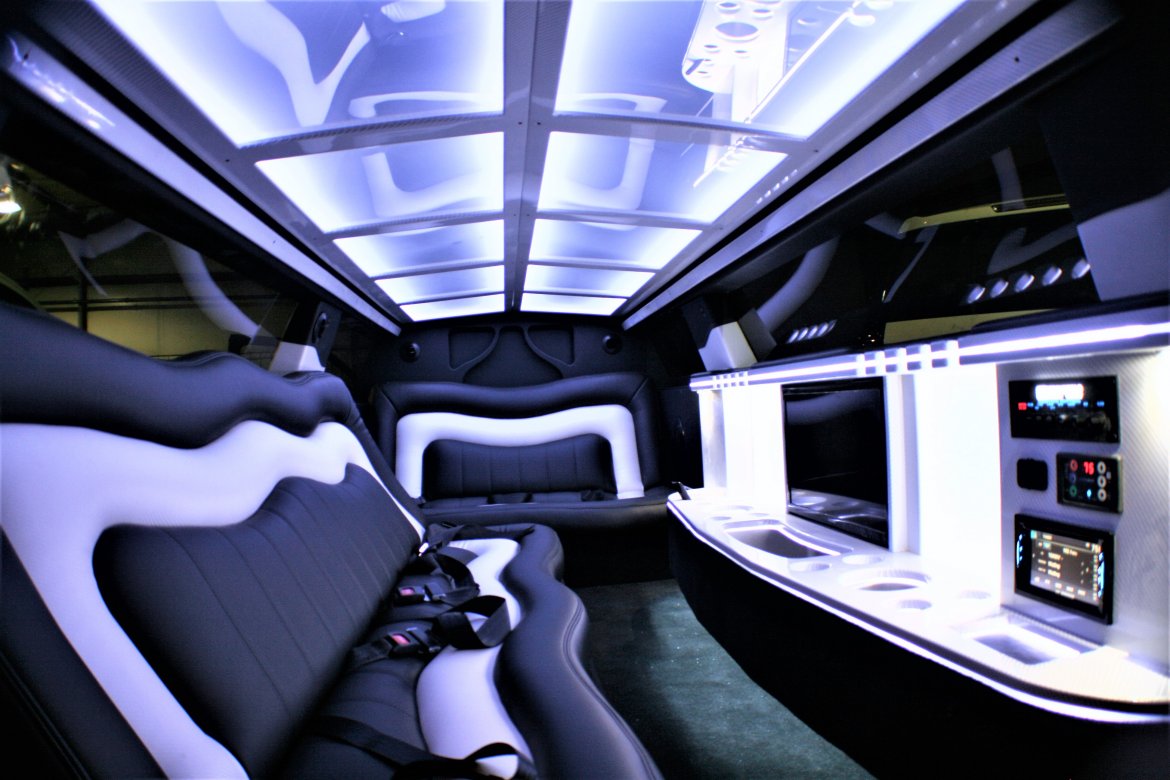 Limousine for Sale in springfield, MO - Main Photo
