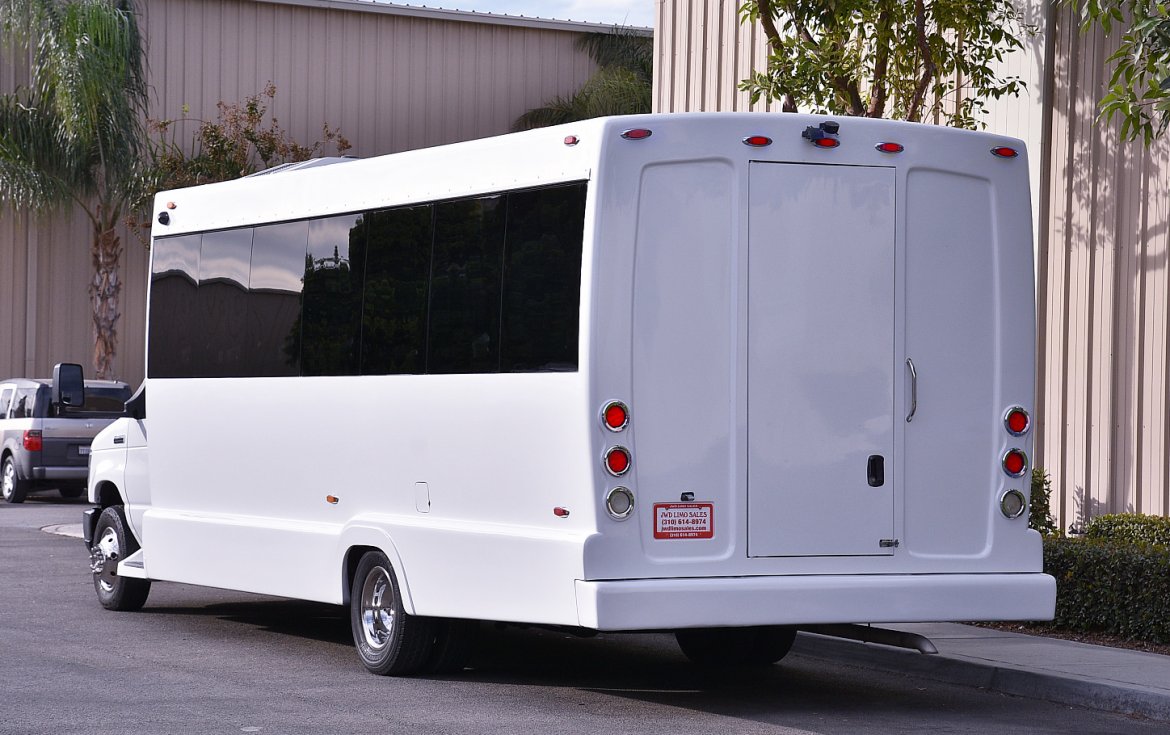 Limo Bus for Sale in Fontana, CA - Photo 3