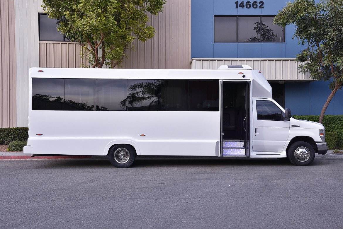 Limo Bus for Sale in Fontana, CA - Photo 4