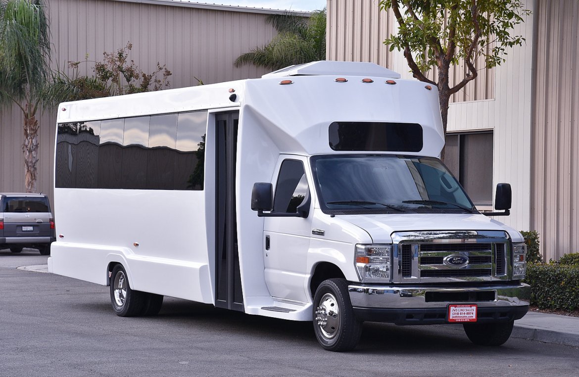 Limo Bus for Sale in Fontana, CA - Photo 5
