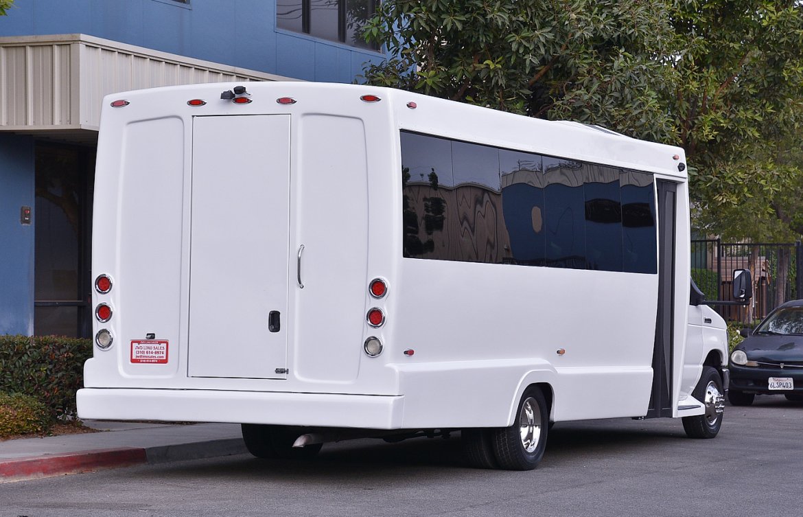 Limo Bus for Sale in Fontana, CA - Photo 6