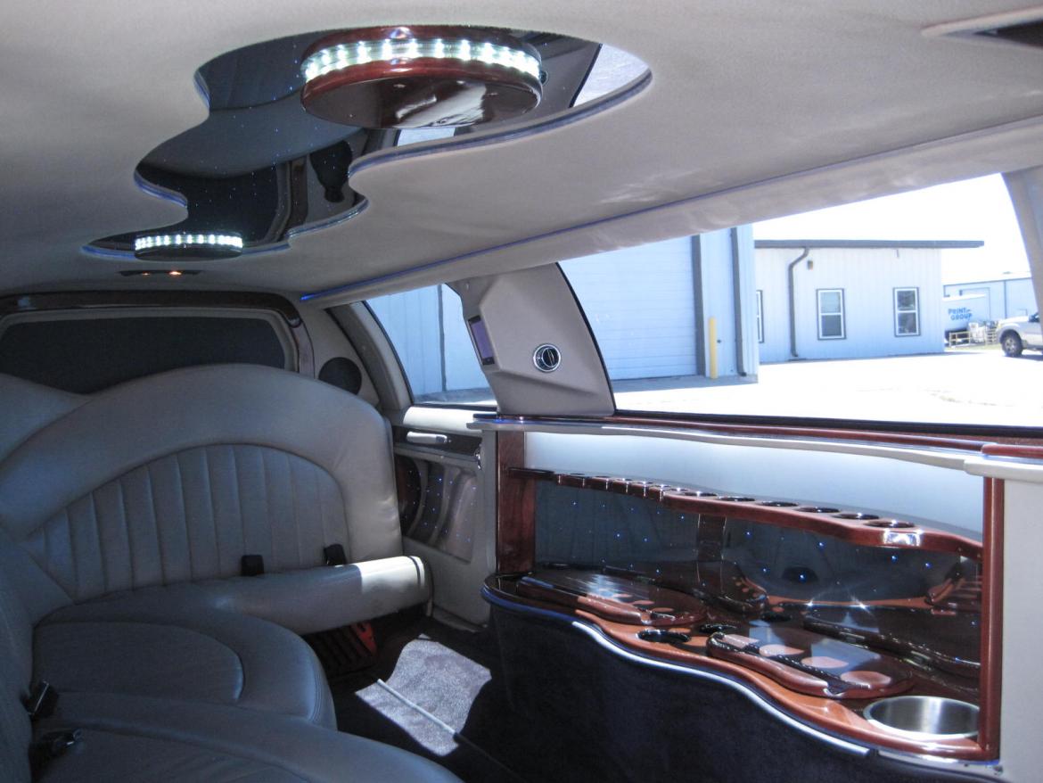 Limousine for Sale in Ozark, MO - Photo 31