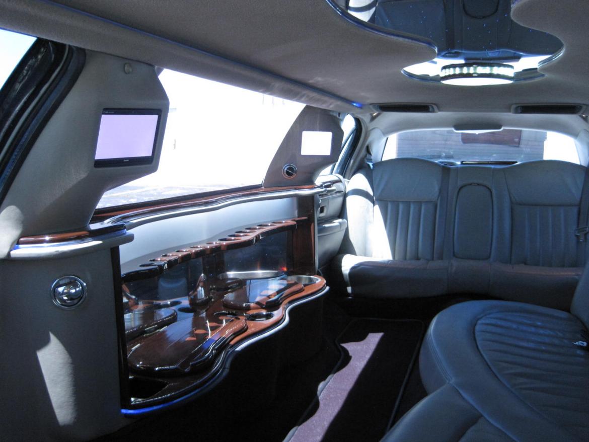 Limousine for Sale in Ozark, MO - Photo 38