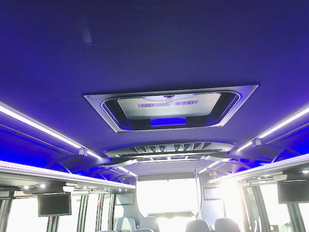 Shuttle Bus for Sale in Oaklyn, NJ - Photo 17