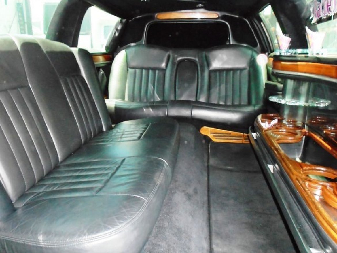 Limousine for Sale in Fontana, CA - Photo 5