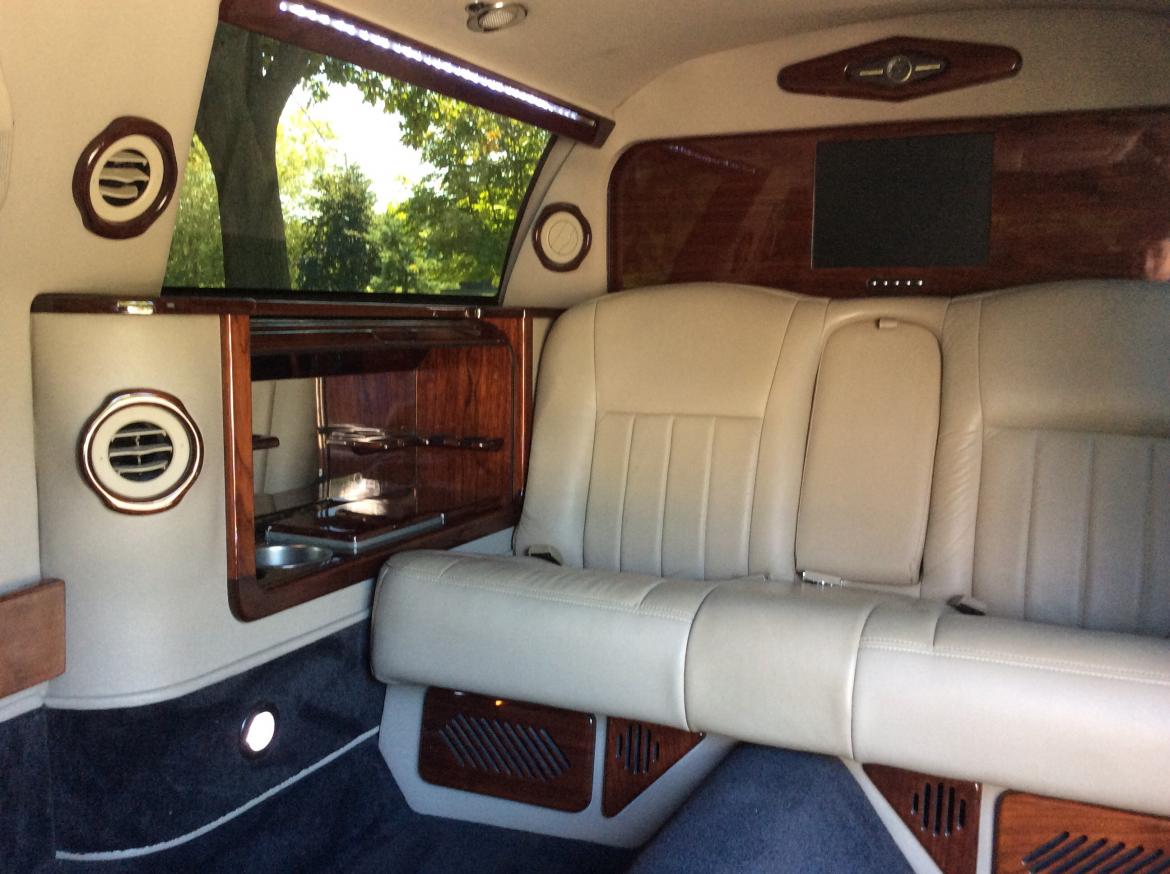 Limousine for Sale in Bordentown, NJ - Photo 11