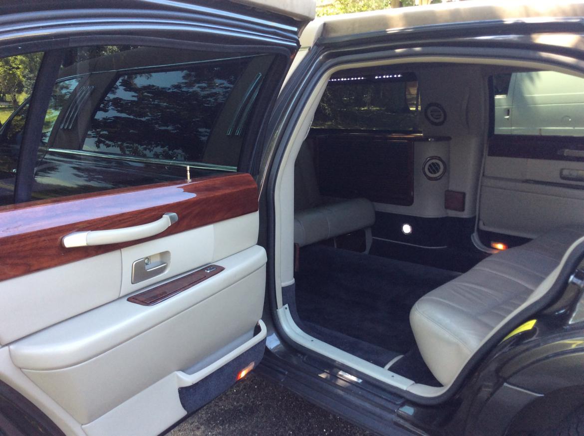 Limousine for Sale in Bordentown, NJ - Photo 14