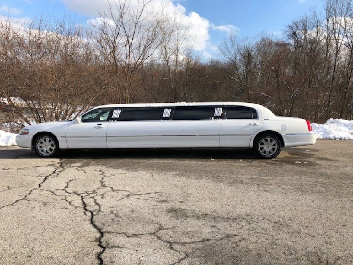 Limousine for Sale in Haverhill , MA - Photo 5