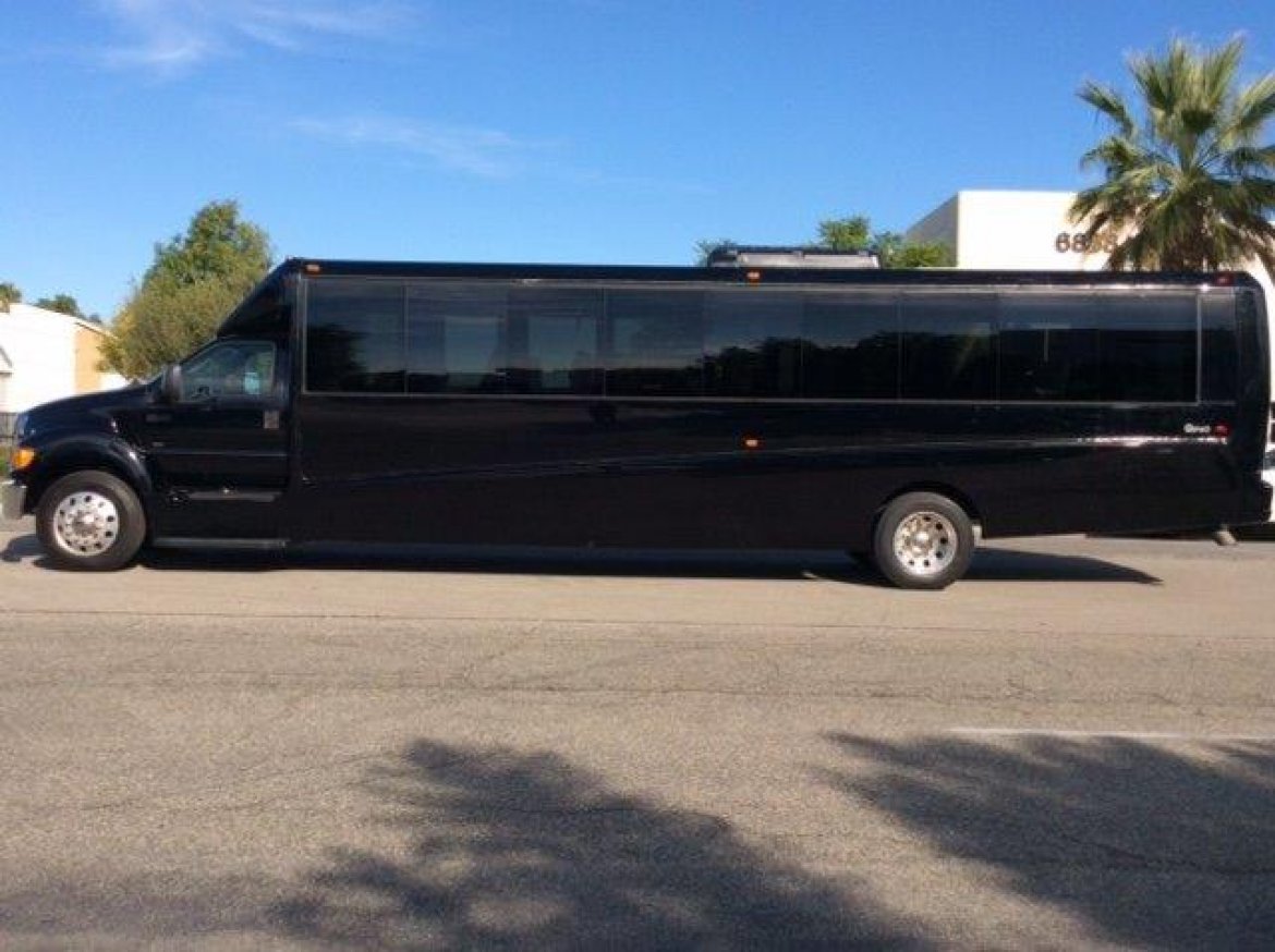 Shuttle Bus for Sale in Riverside, CA - Photo 3