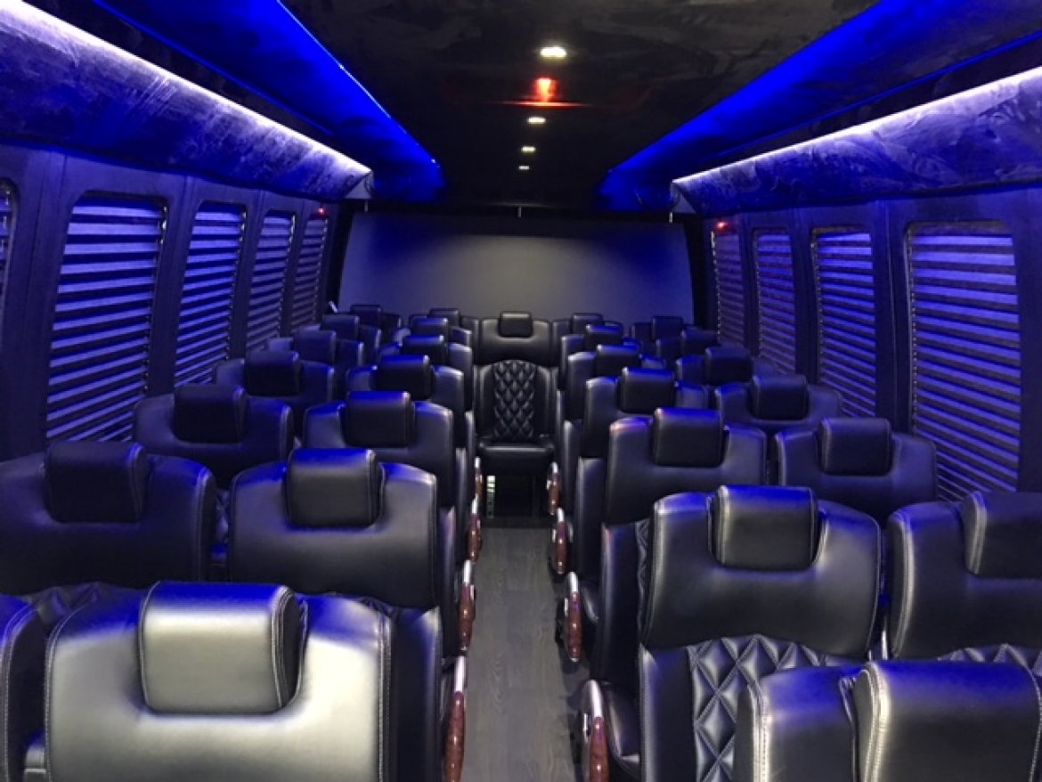 Shuttle Bus for Sale in Arlington, TX - Photo 7