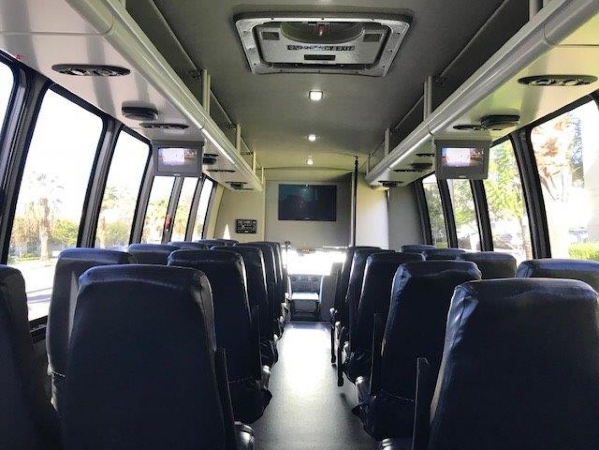 Shuttle Bus for Sale in Riverside, CA - Photo 19
