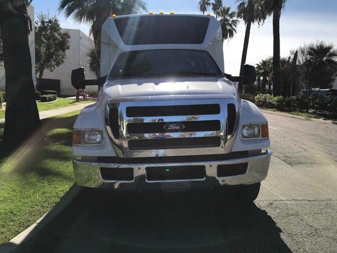 Shuttle Bus for Sale in Riverside, CA - Photo 5