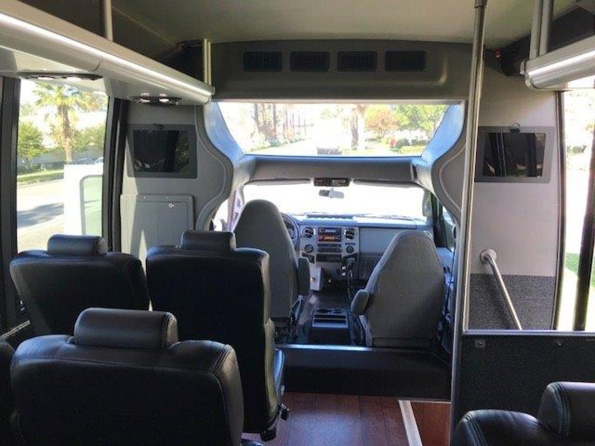 Shuttle Bus for Sale in Riverside, CA - Photo 13