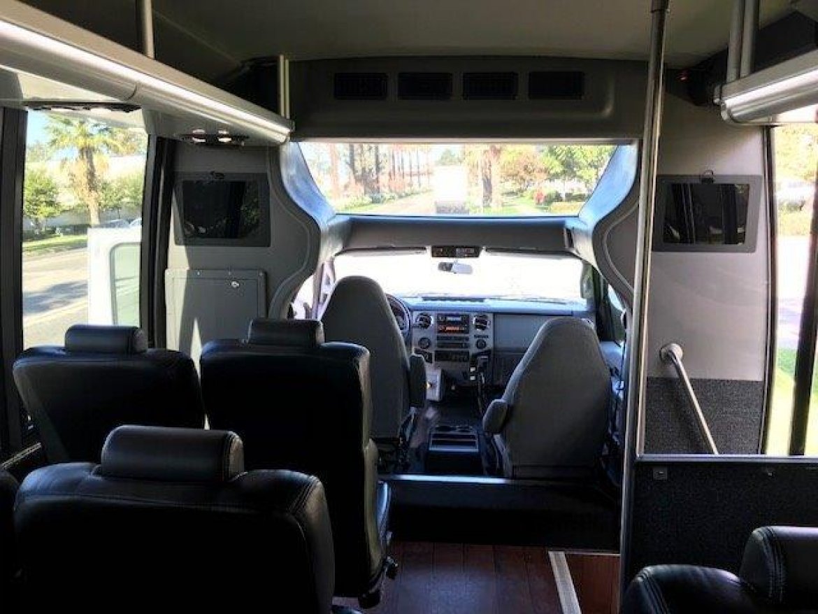 Shuttle Bus for Sale in Riverside, CA - Photo 12