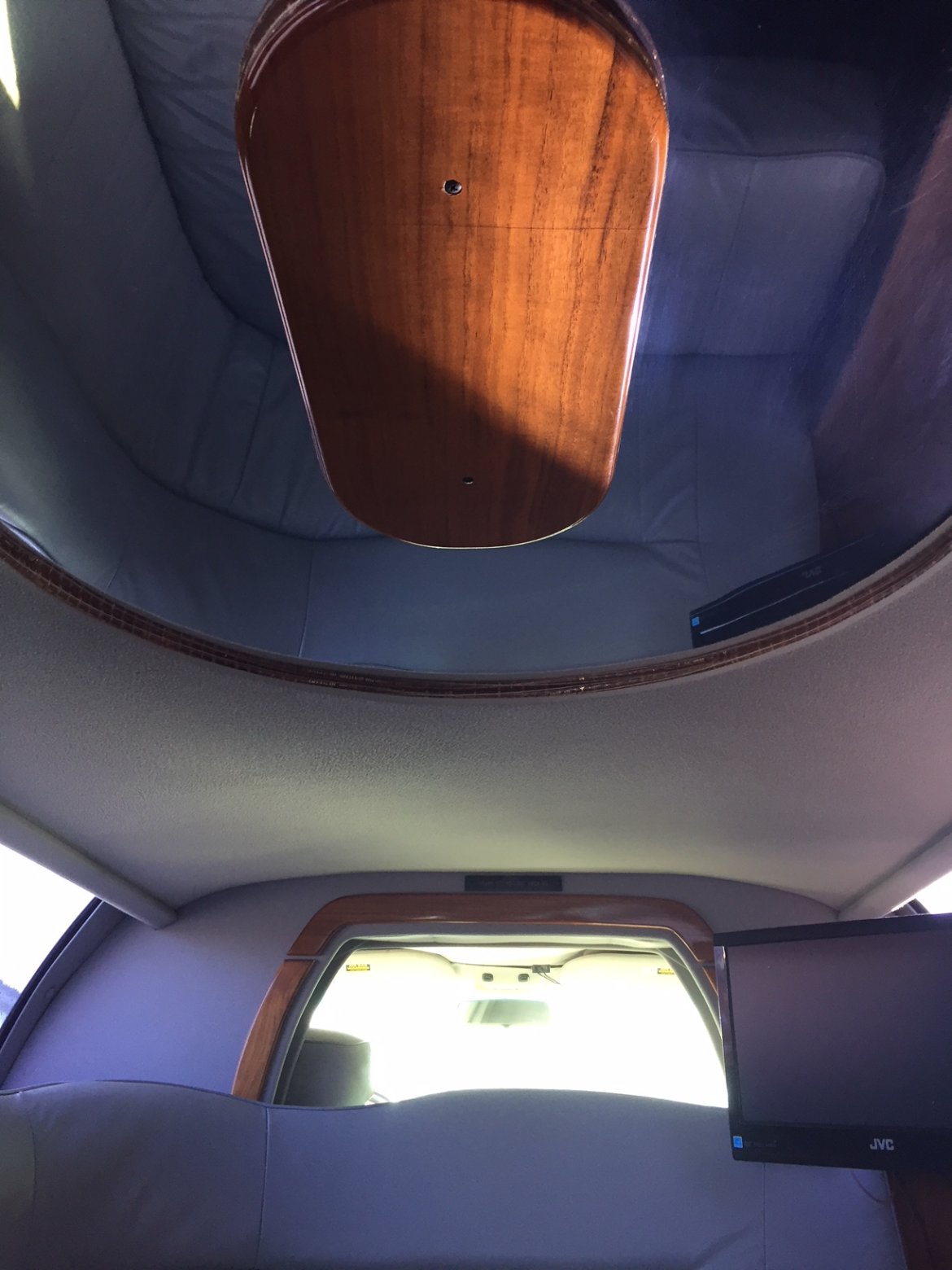 Limousine for Sale in Greenfield, IN - Photo 24