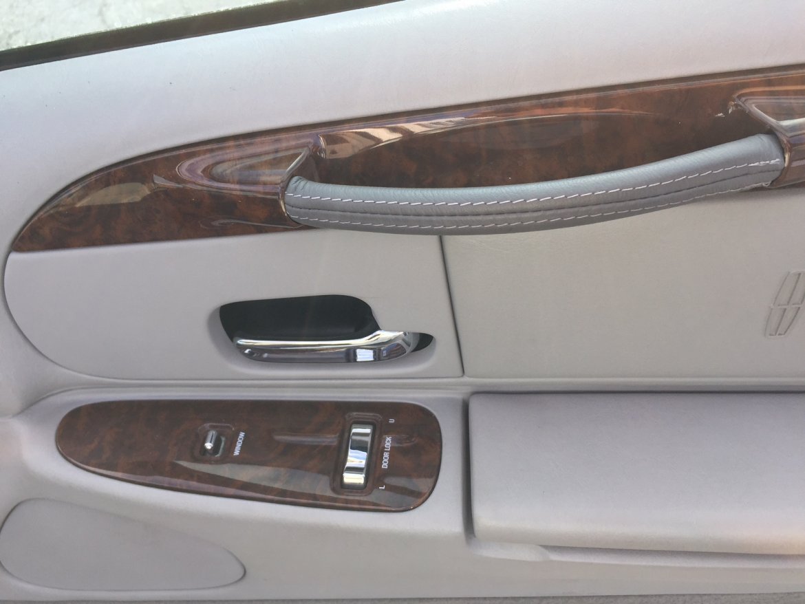 Limousine for Sale in Greenfield, IN - Photo 26