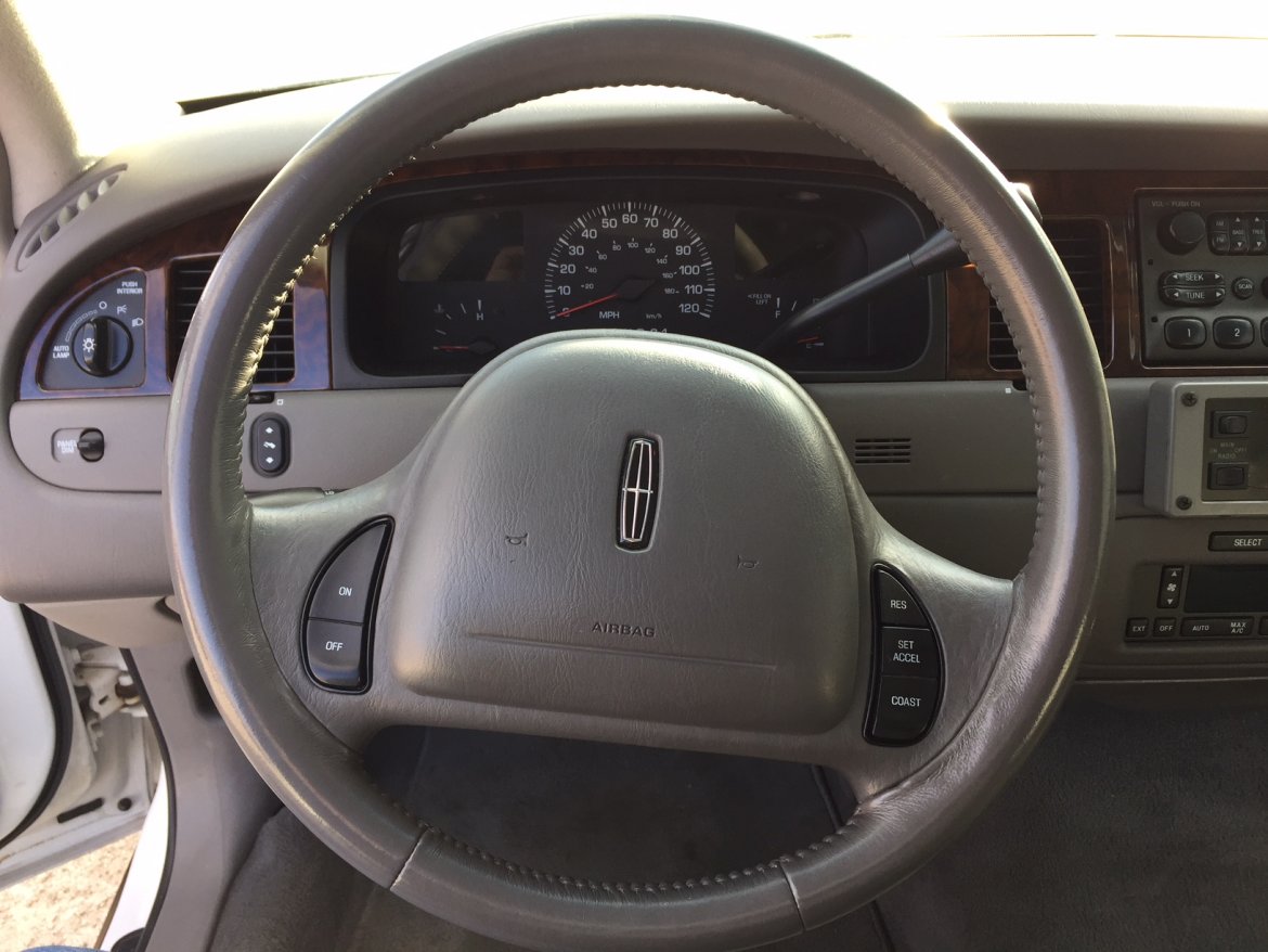 Limousine for Sale in Greenfield, IN - Photo 10