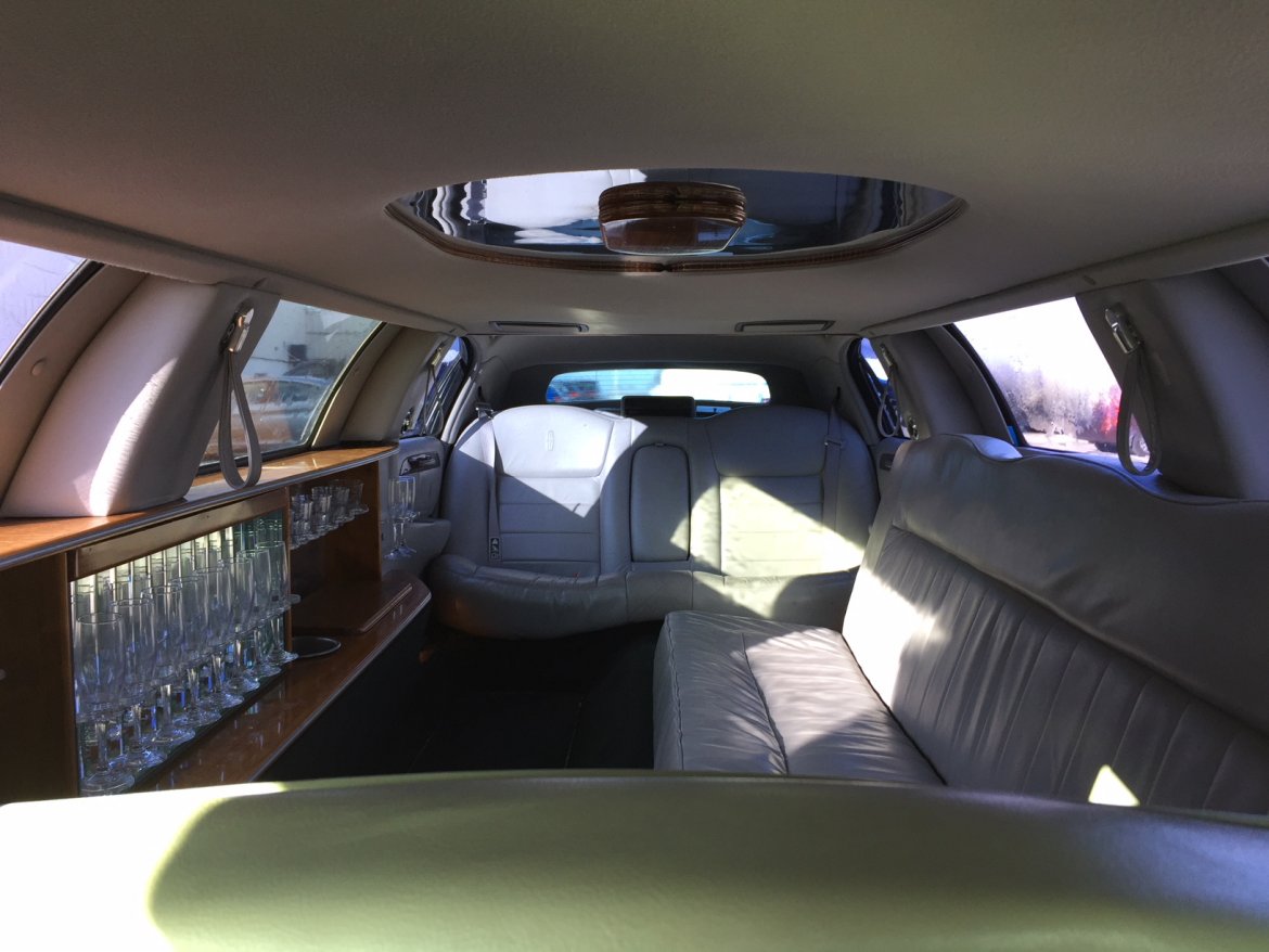 Limousine for Sale in Greenfield, IN - Photo 27