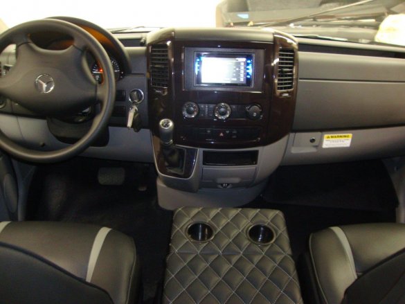 2017 Mercedes-Benz 3500 Shuttle Sprinter for Sale in Carson, CA - Photo 3