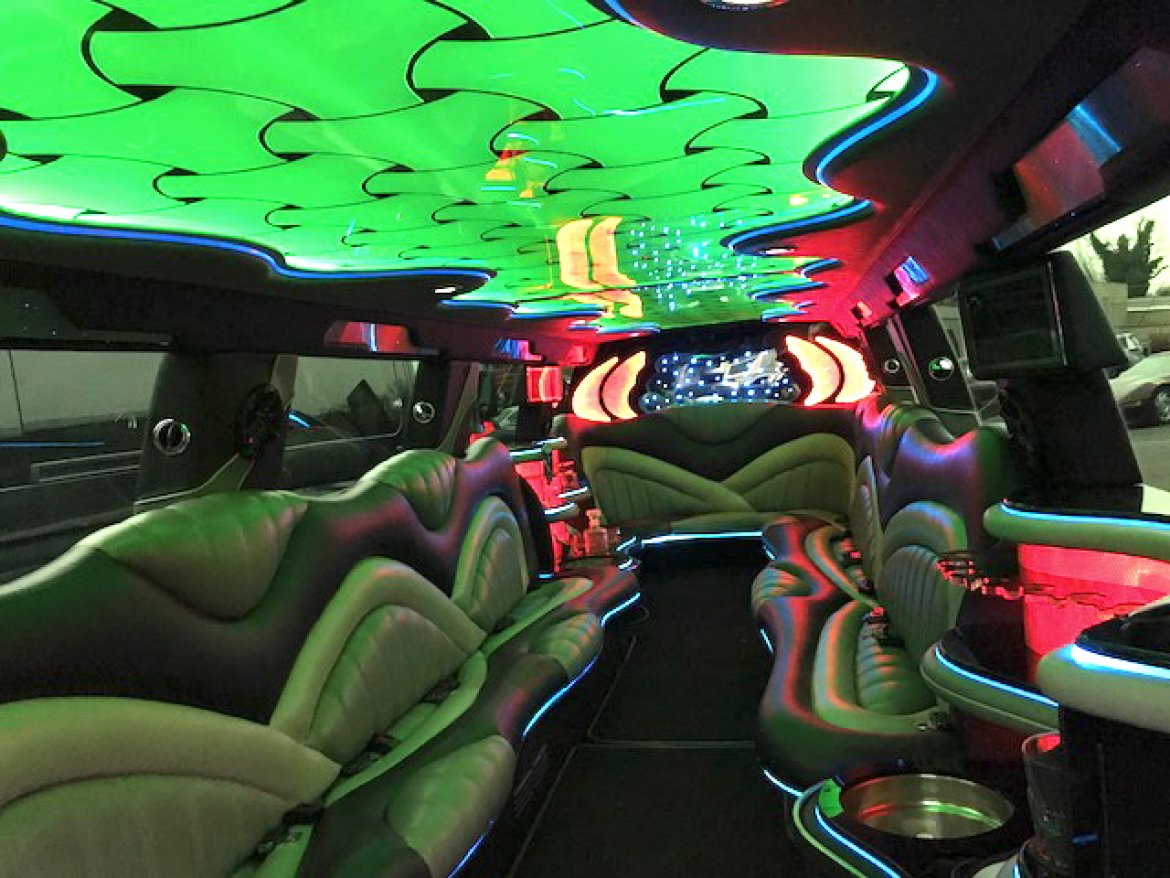 Limousine for Sale in Oaklyn, NJ - Photo 10