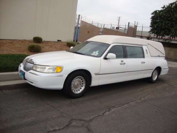 2000 Lincoln TownCar Funeral for Sale in Carson, CA - Main Photo