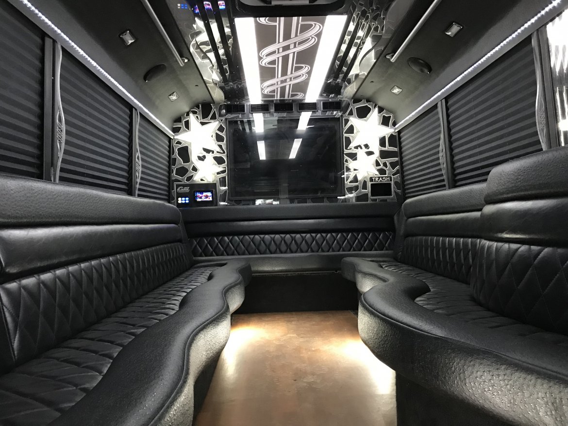 Limo Bus for Sale in NORTH EAST, PA - Photo 12
