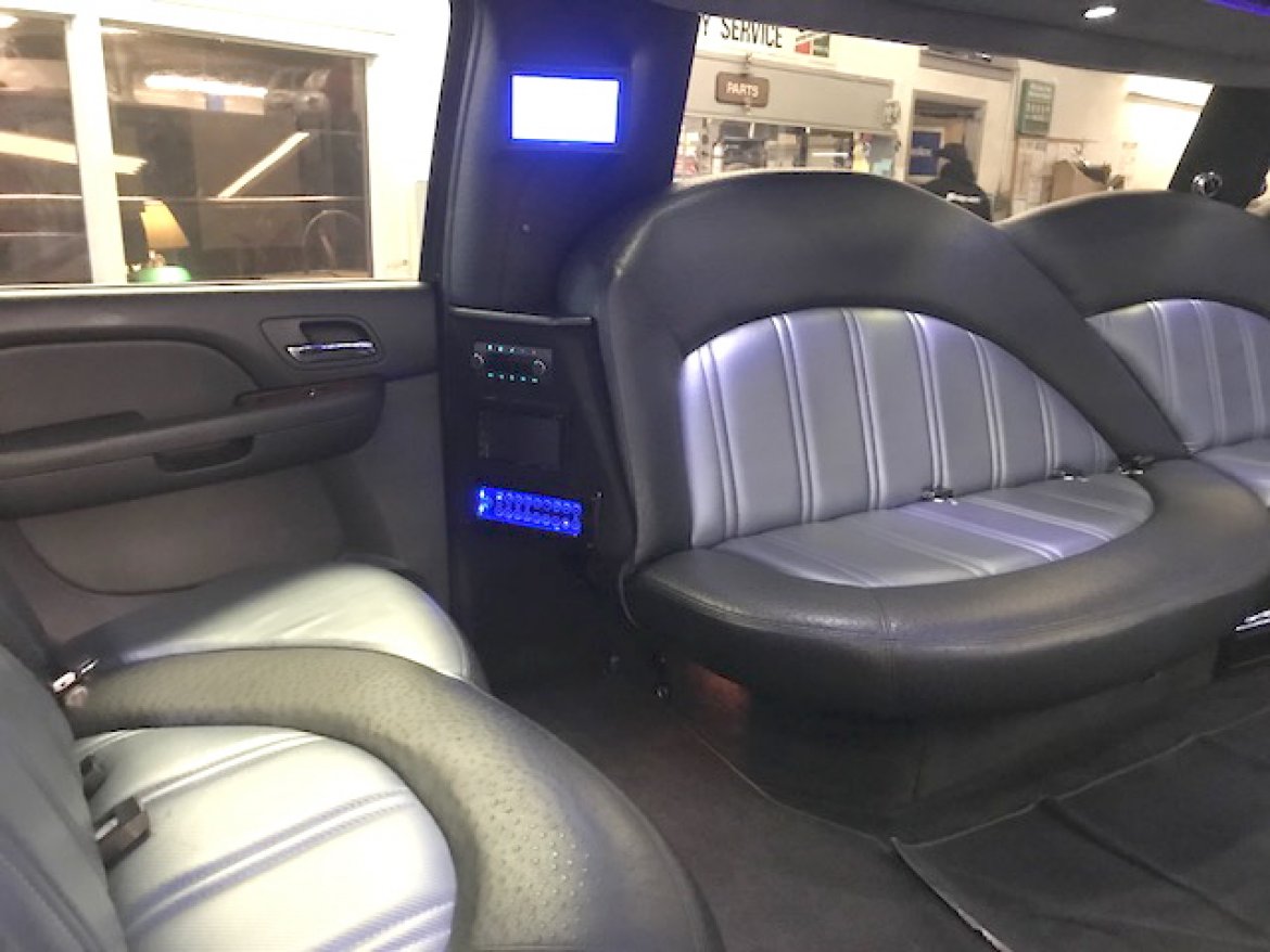 Limousine for Sale in Oaklyn, NJ - Photo 10