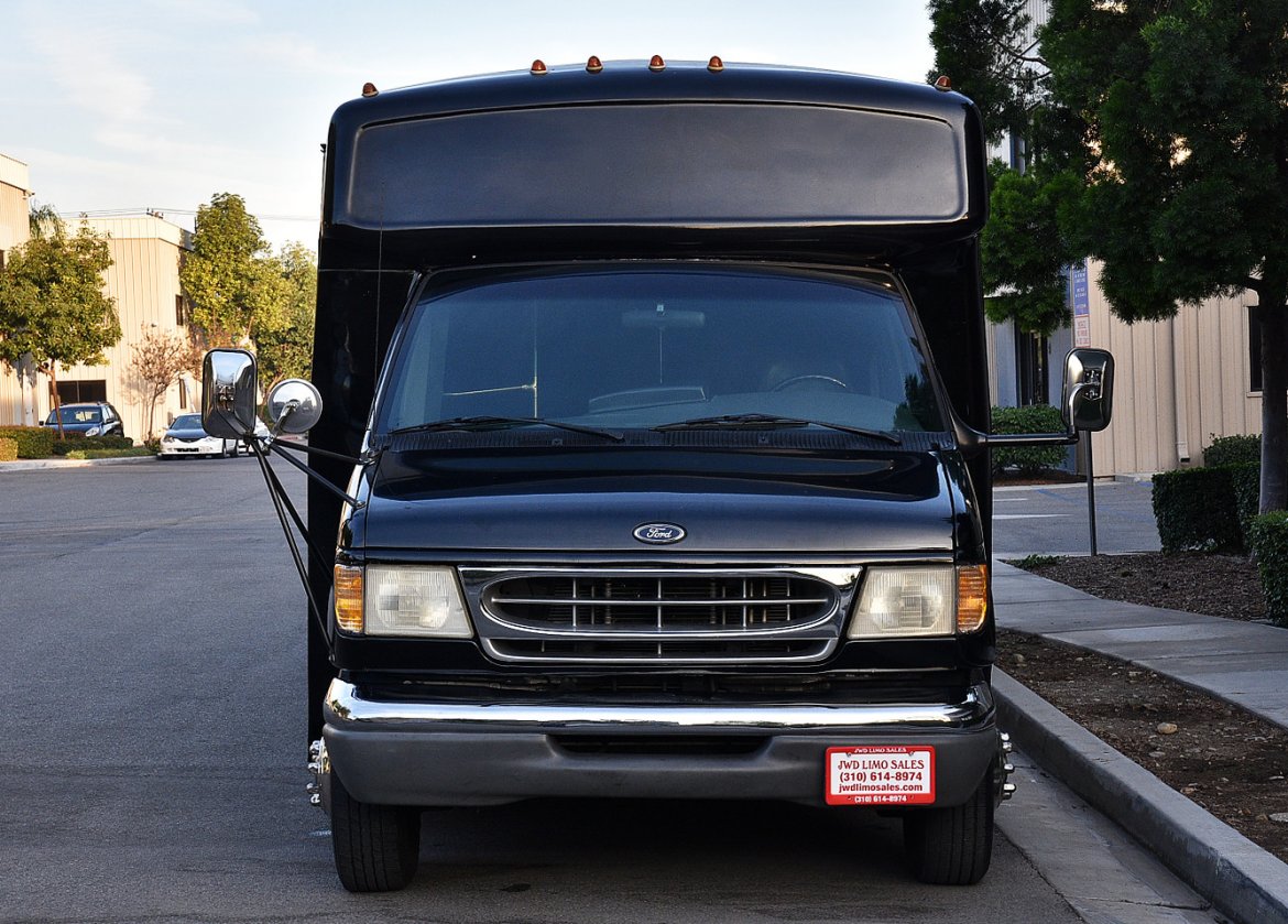 Limo Bus for Sale in Fontana, CA - Photo 4