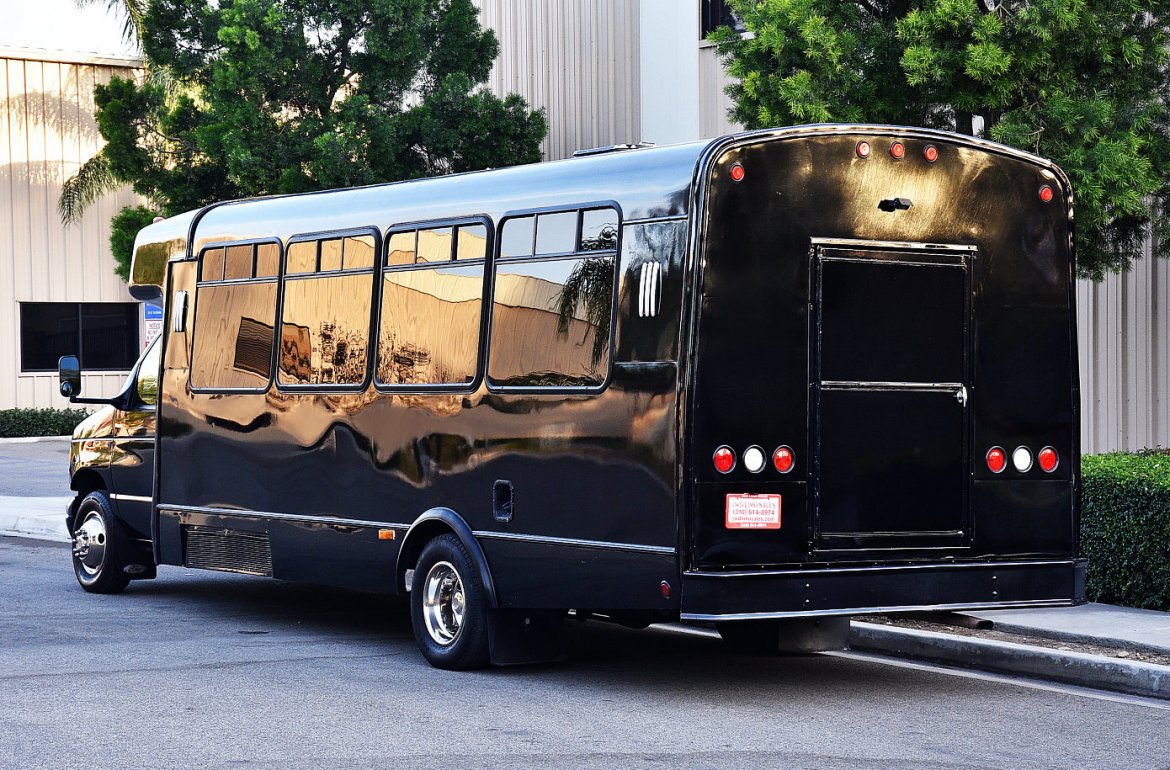 Limo Bus for Sale in Fontana, CA - Photo 8