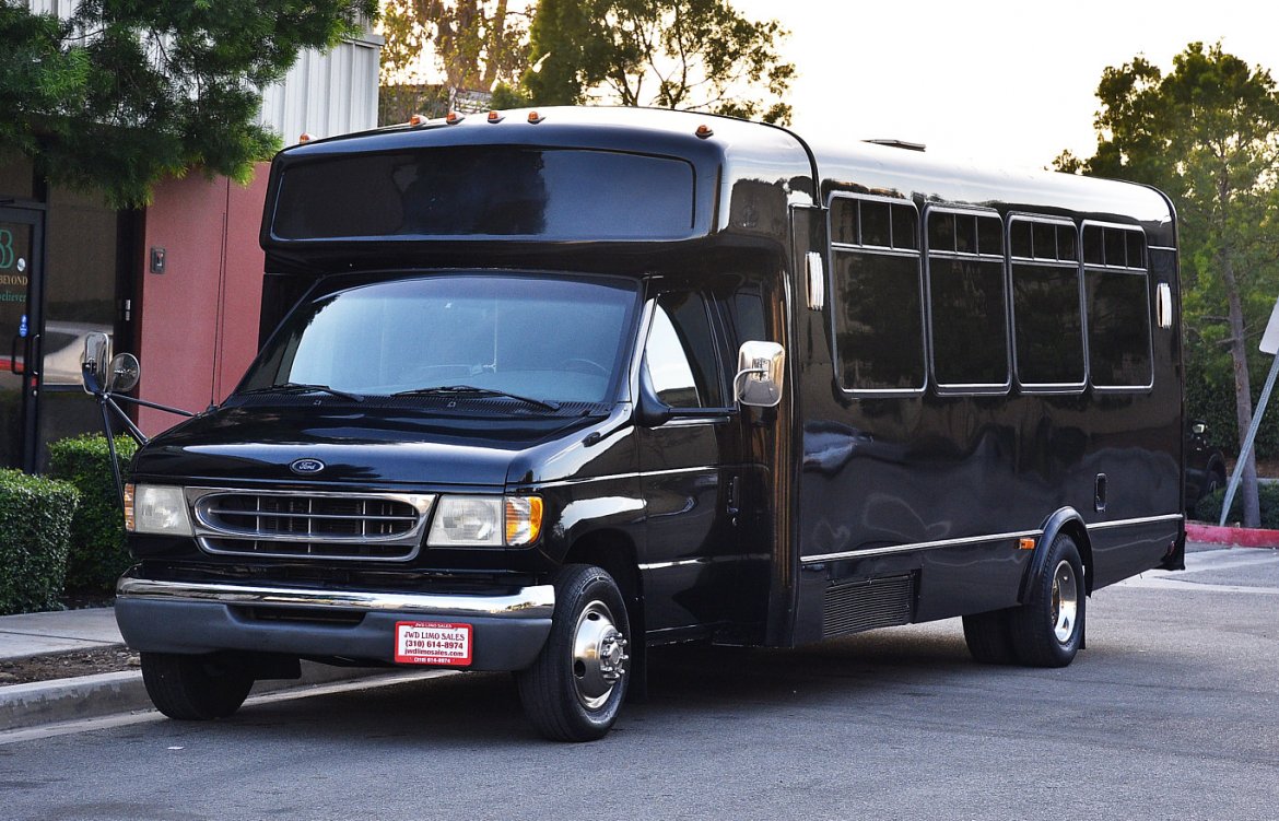 Limo Bus for Sale in Fontana, CA - Main Photo