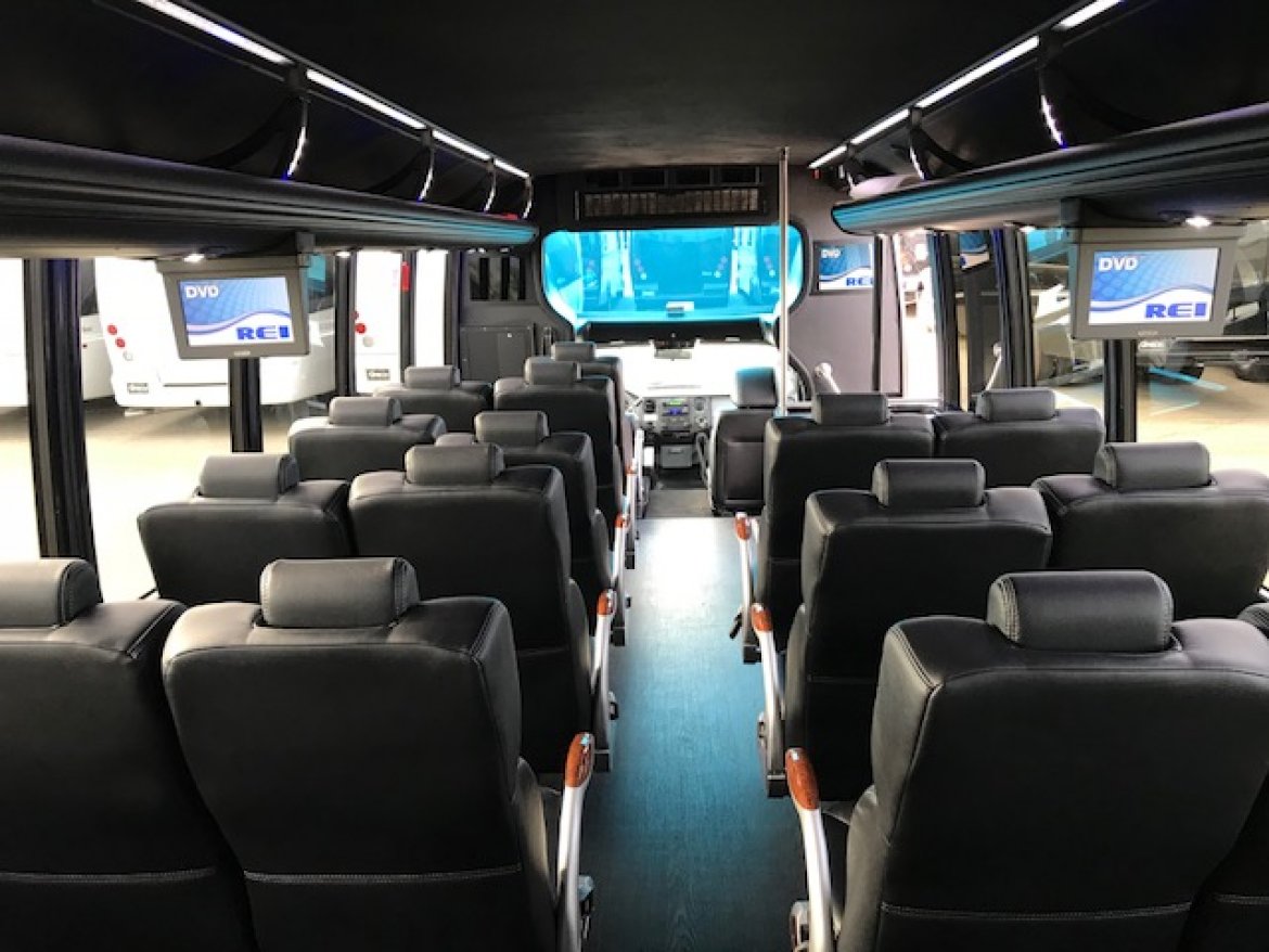 Shuttle Bus for Sale in Riverside, CA - Photo 13