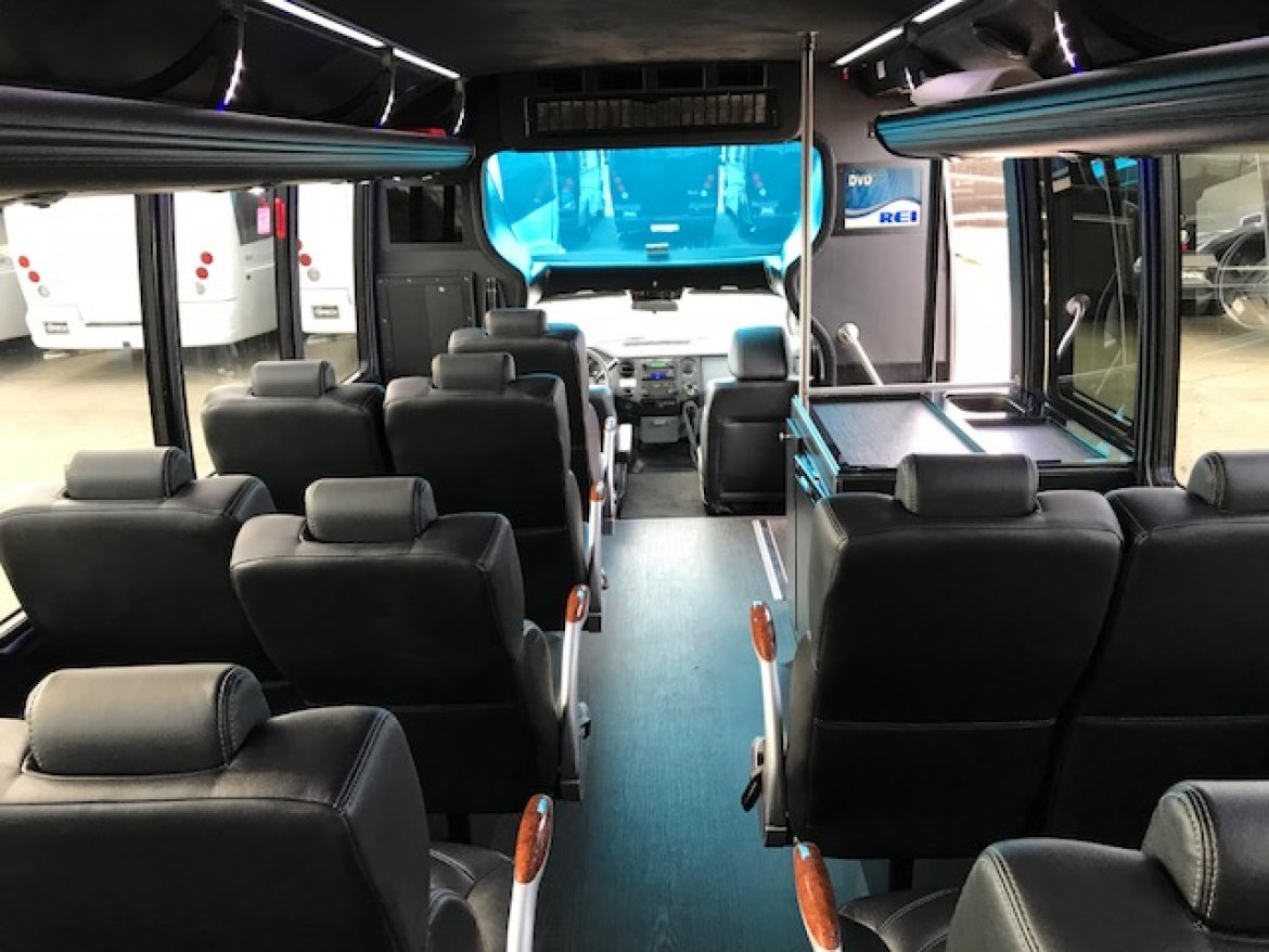 Shuttle Bus for Sale in Riverside, CA - Photo 15