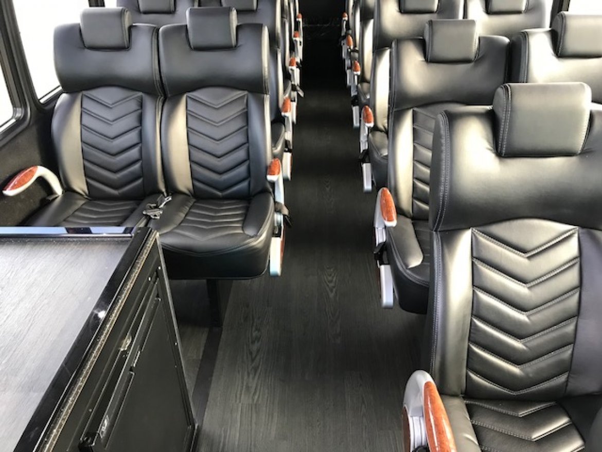 Shuttle Bus for Sale in Riverside, CA - Photo 29